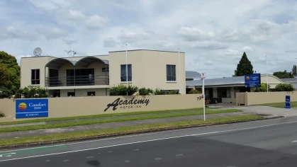 Academy Motor Inn