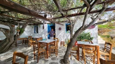 Kiki's Tavern