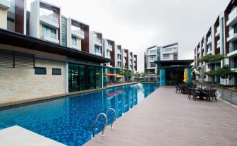 Tropical Villa Service Suite by Nesting Nomads