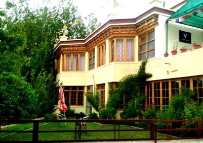 Beyond Stay - Hotel kanika Himalayan View