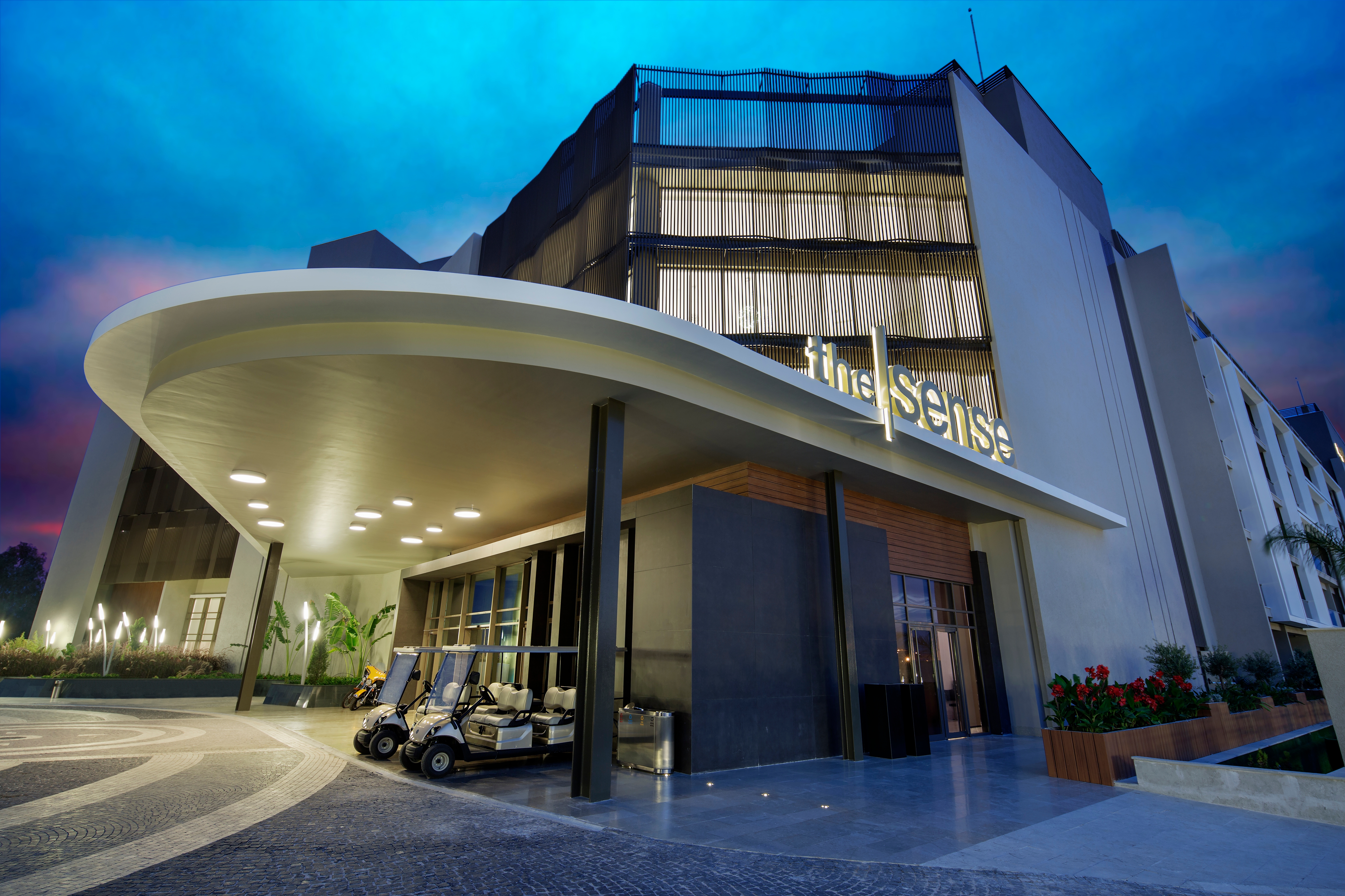 The Sense Deluxe Hotel