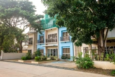 Oyo 402 Royale Parc Hotel