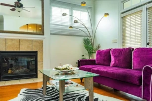 Applause Guest House