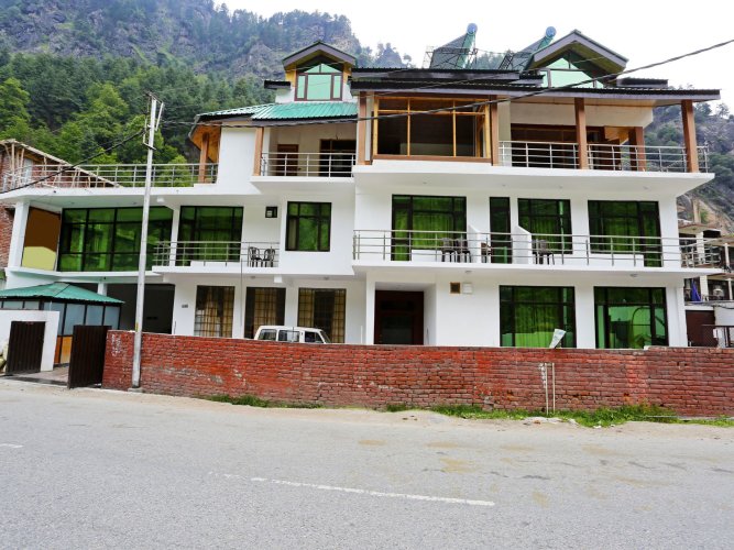 Oyo 8767 Hotel Landmark