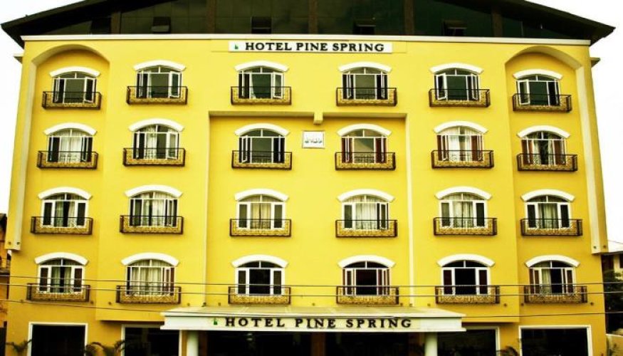 Hotel Pine Spring Wazir Bagh