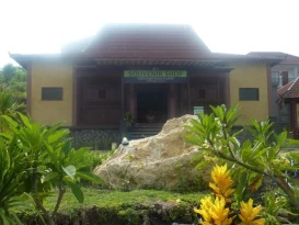 Exotic Komodo Hotel