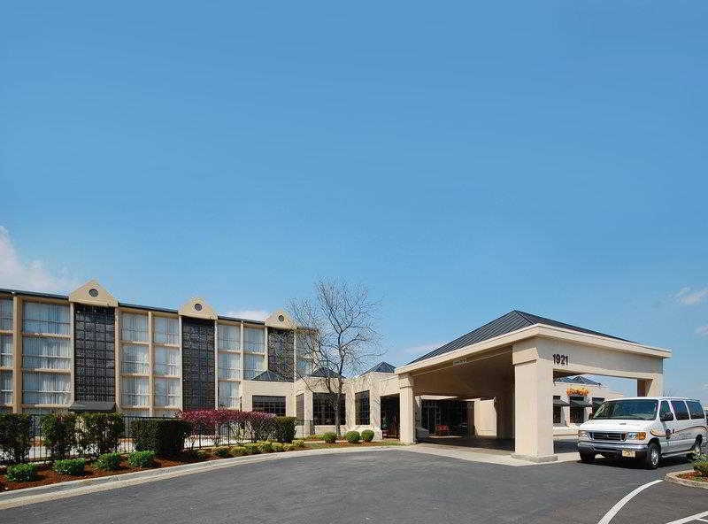 Holiday Inn Express Louisville Airport Expo Center