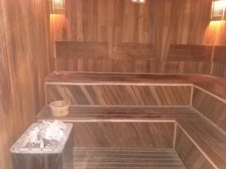 Deluxe Hotel and Spa
