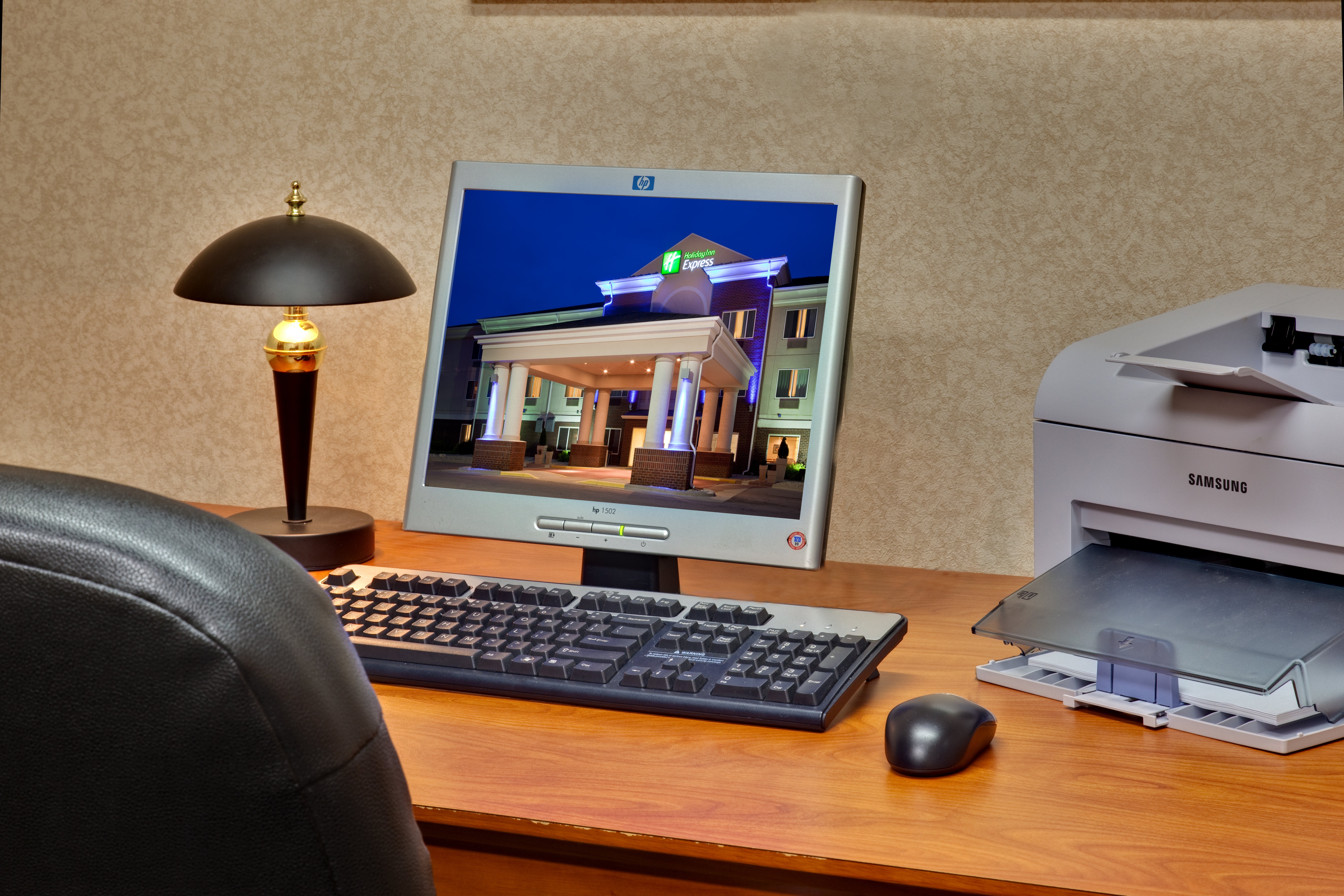 Holiday Inn Express and Suites Vermillion