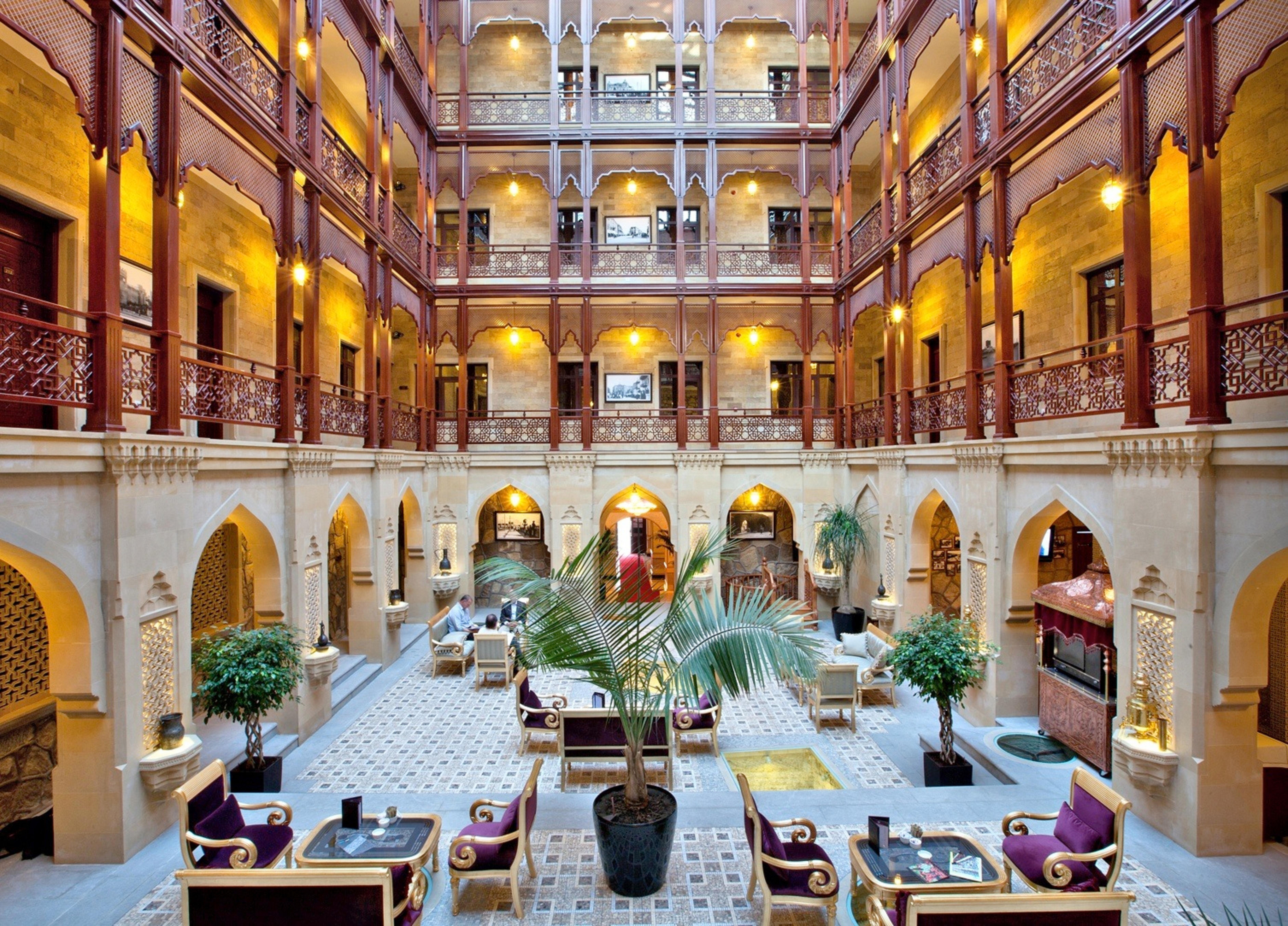 Shah Palace Hotel