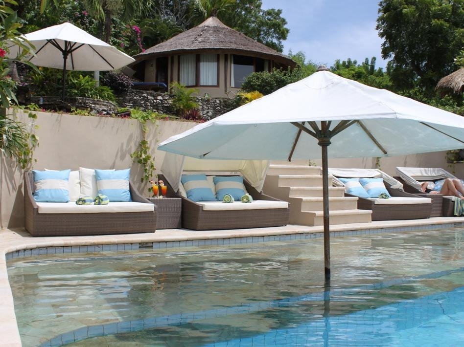 Coconut Beach Resort Lembongan