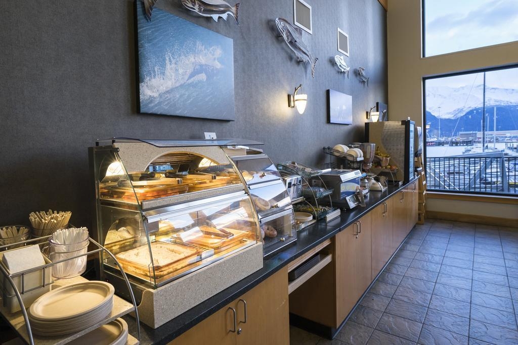 Holiday Inn Express Seward Harbor