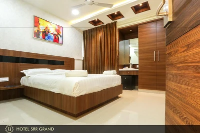 Hotel Srr Grand