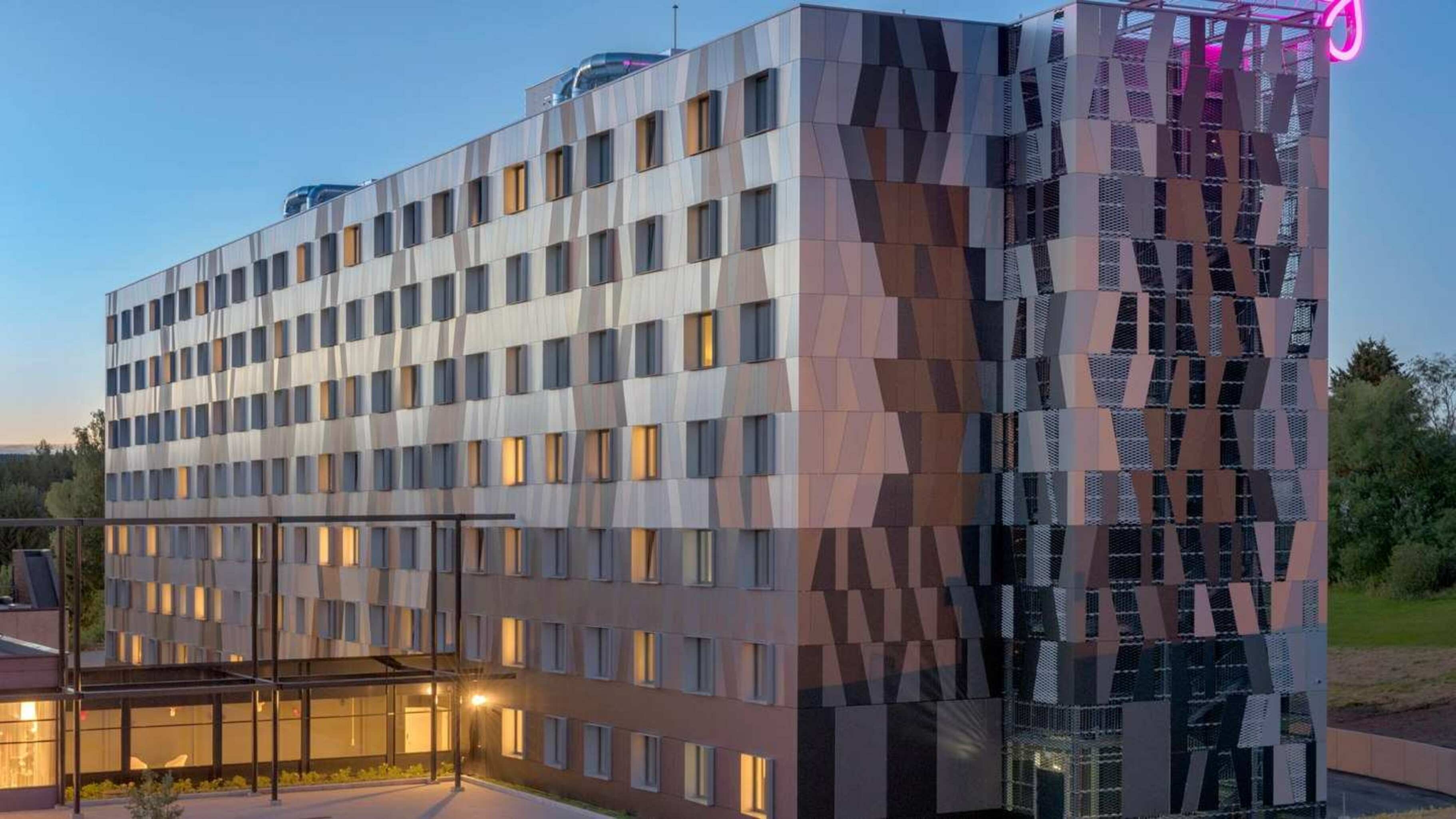 MOXY Oslo X