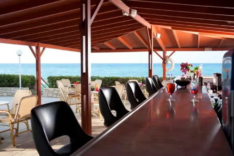Maravel Land Beach Hotel
