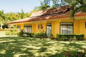 Papagayo Golden Palms Beachfront Hotel