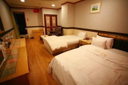 Gumi Hotel