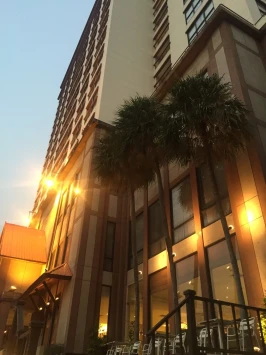 Amora Hotel Tapae Chiang Mai