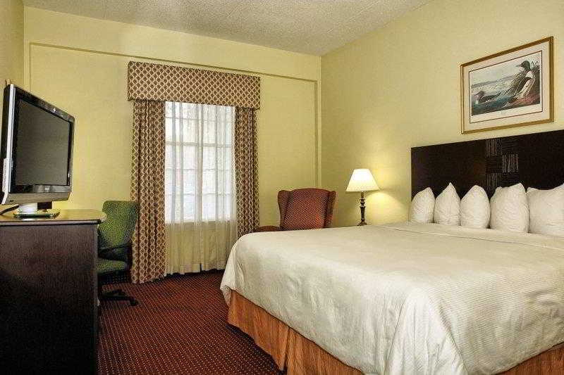 Old Colony Inn Alexandria