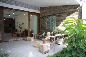 The Little Homie Homestay - Hostel