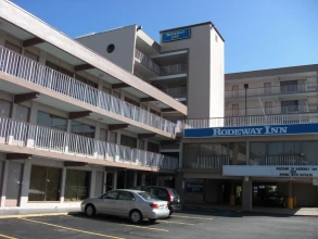 Red Roof PLUS & Suites Virginia Beach - Seaside