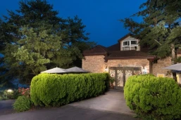 Florence Resort Villa - Italianate Villa