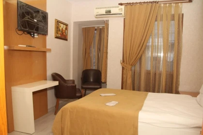 Vatan Hotel
