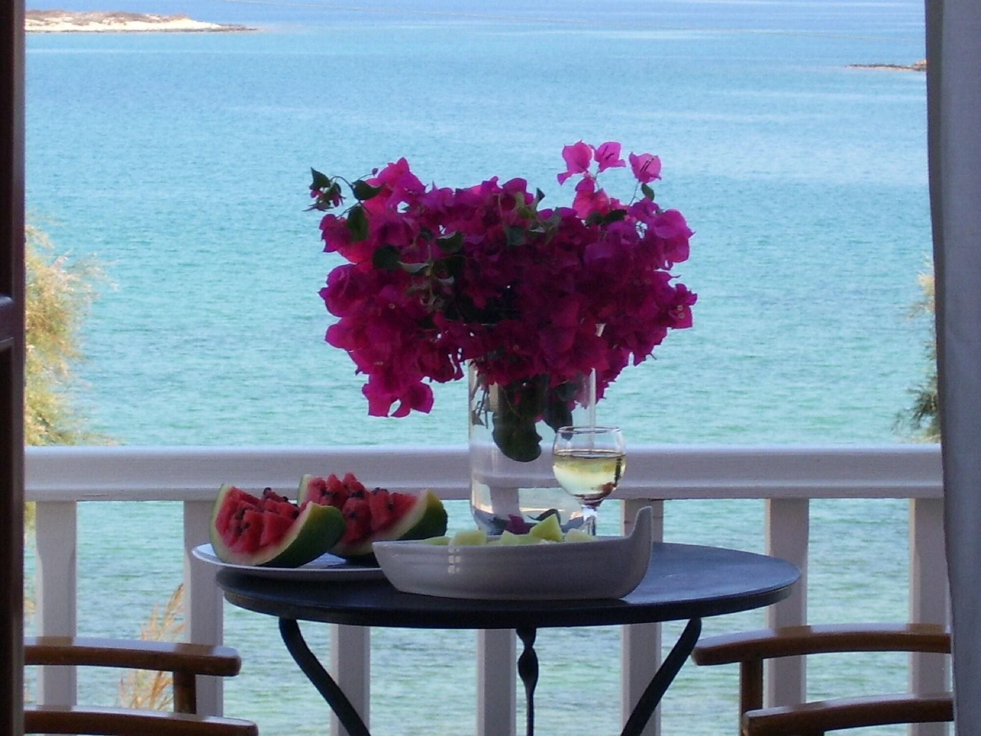 Hotel Roussos Beach