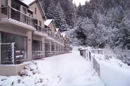 Platinum Queenstown Villas