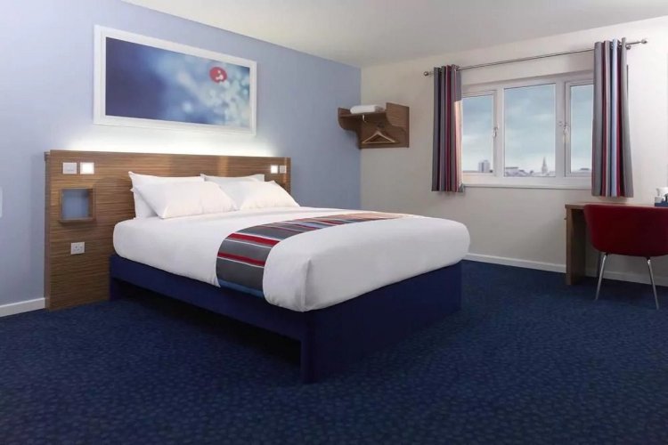 Travelodge Tamworth Central