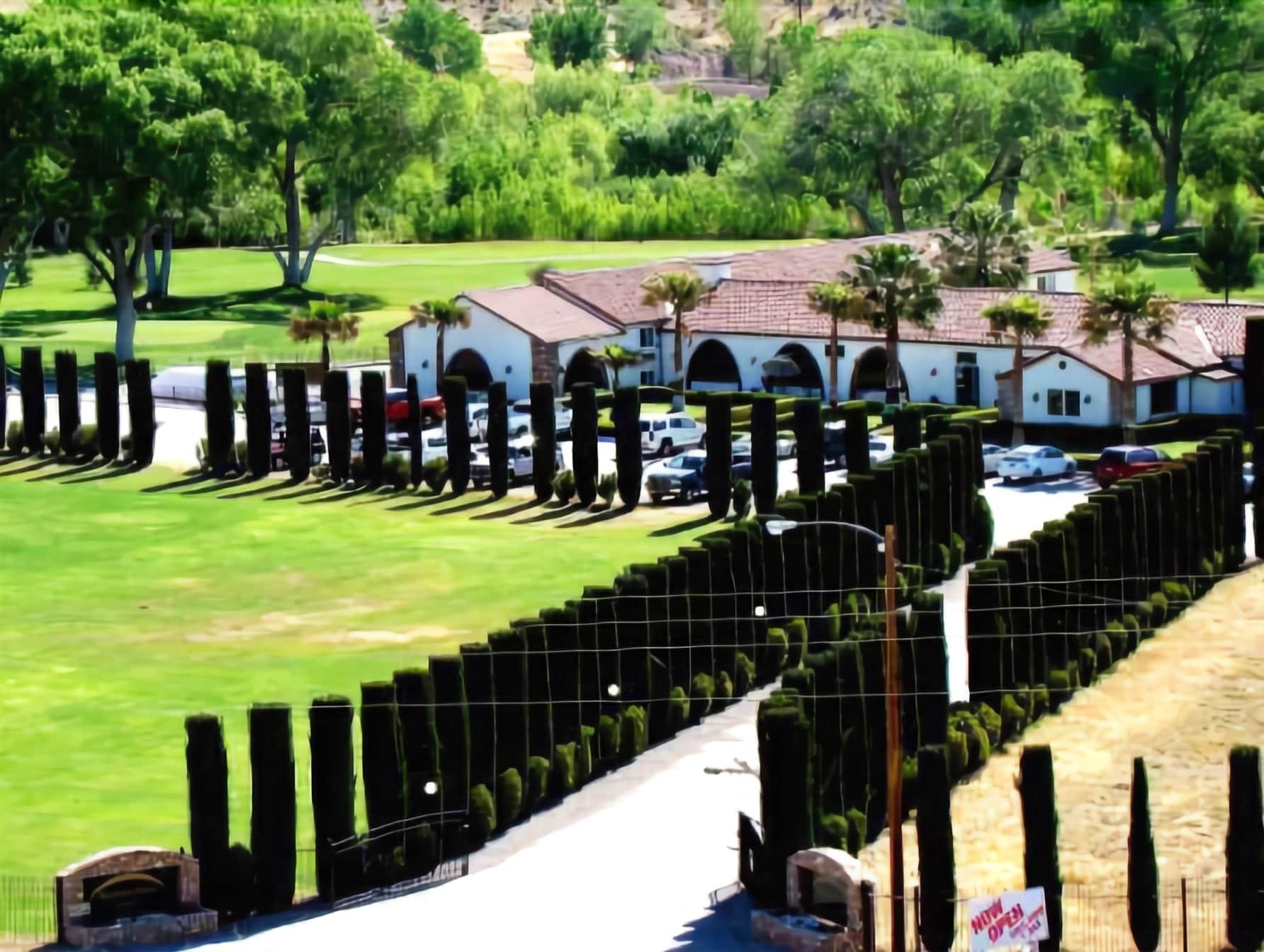 Historic Beaver Dam Lodge / Golf / RV Resort