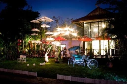 Baan Puang Petch