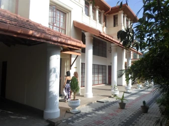 King Of Kandy Hotel