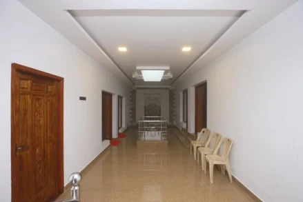 Oyo 13607 Sri Akilambiga Residency
