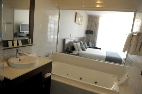 Sfera Park Suites & Convention Centre