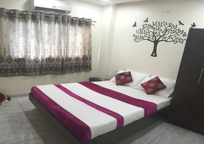 Hotel Royal Front Residency