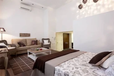 Bas Apartments Gracia