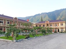 Rogate Beach Hotel