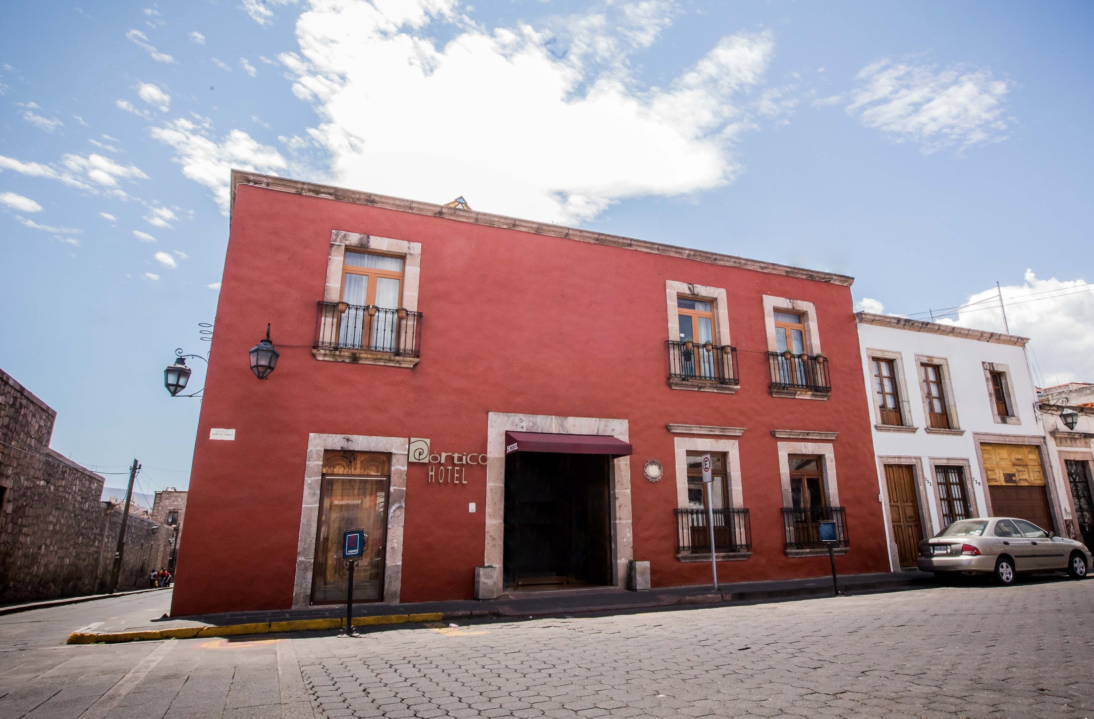 Portico Hotel Cultural