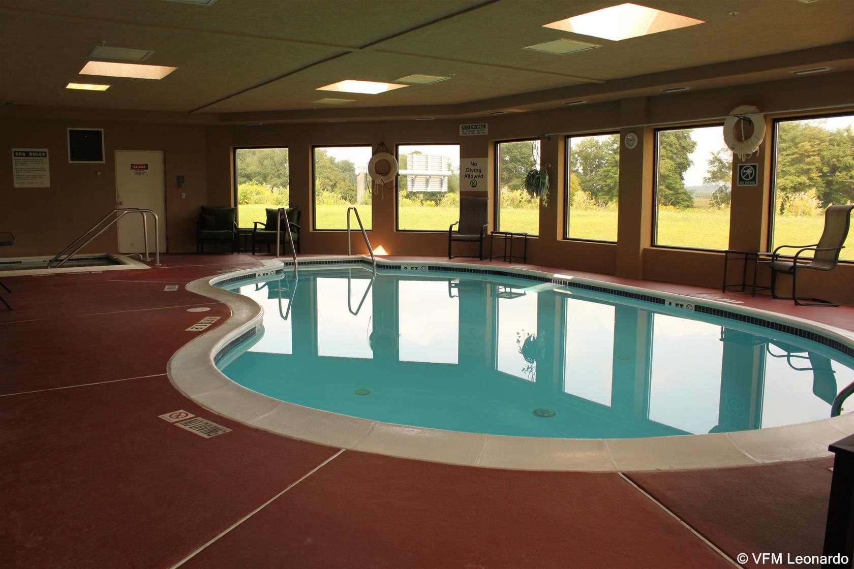 Holiday Inn Express Lewisburg/New Columbia