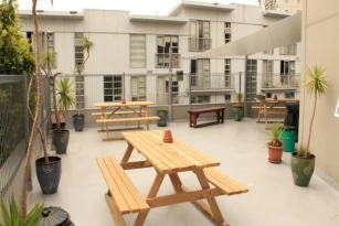 YHA Auckland City - Hostel / Backpacker