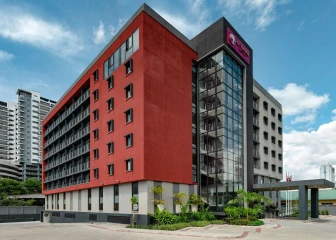 Crowne Plaza Dar Es Salaam
