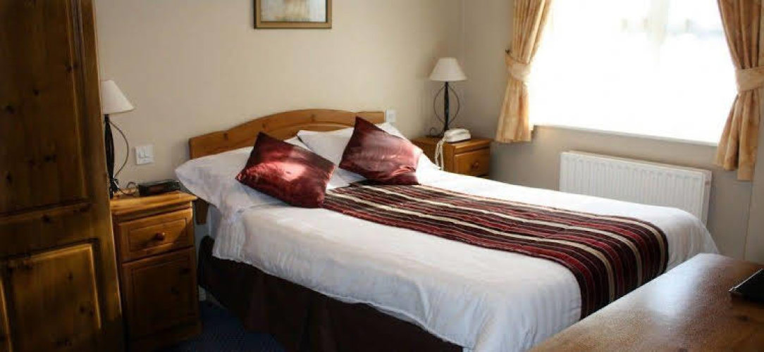 Barr na Sraide Inn