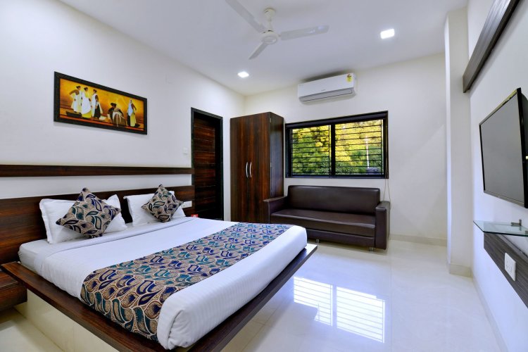 OYO 8022 Hotel Sunil Inn