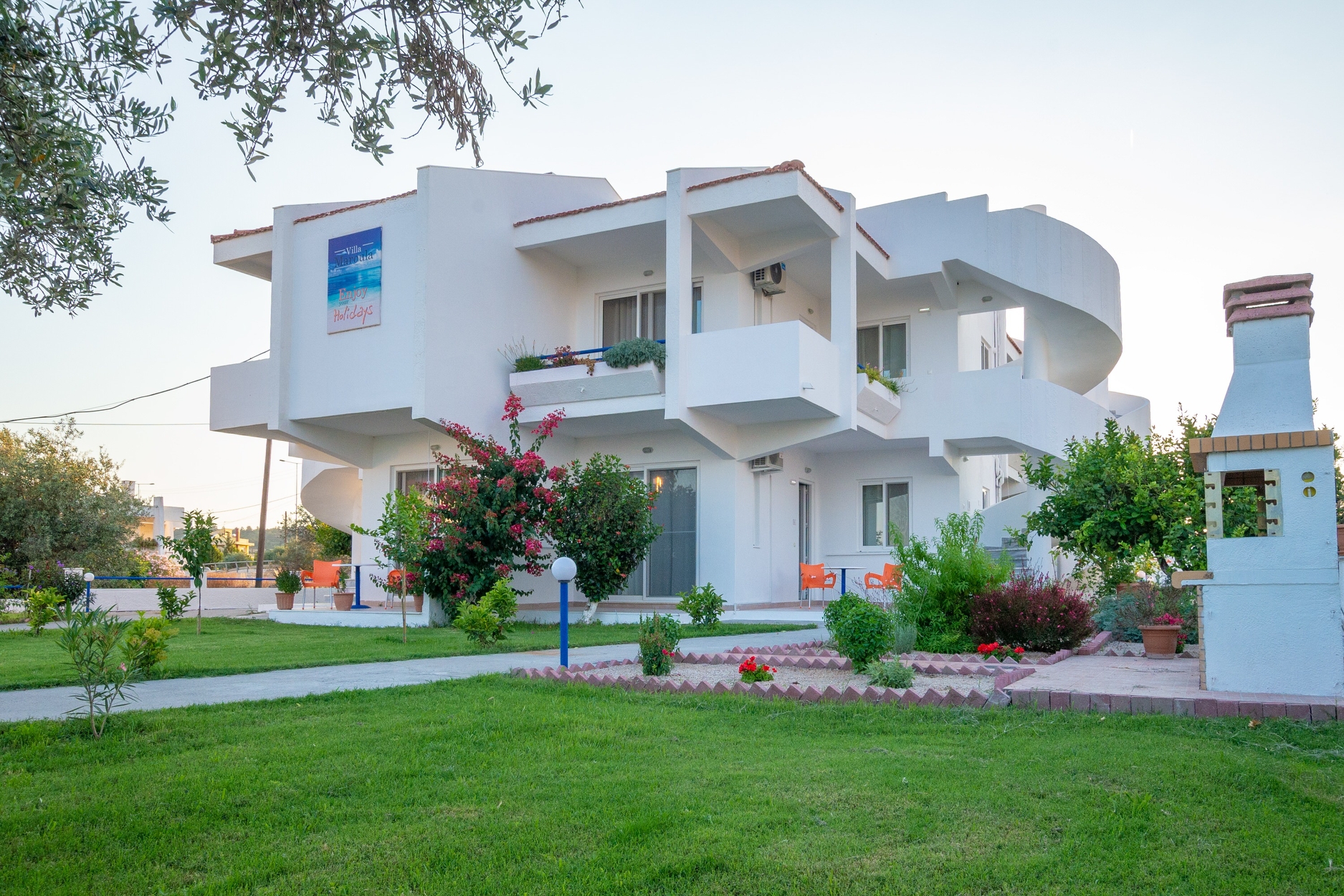 Villa Maroula