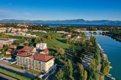 Hotel Rivus