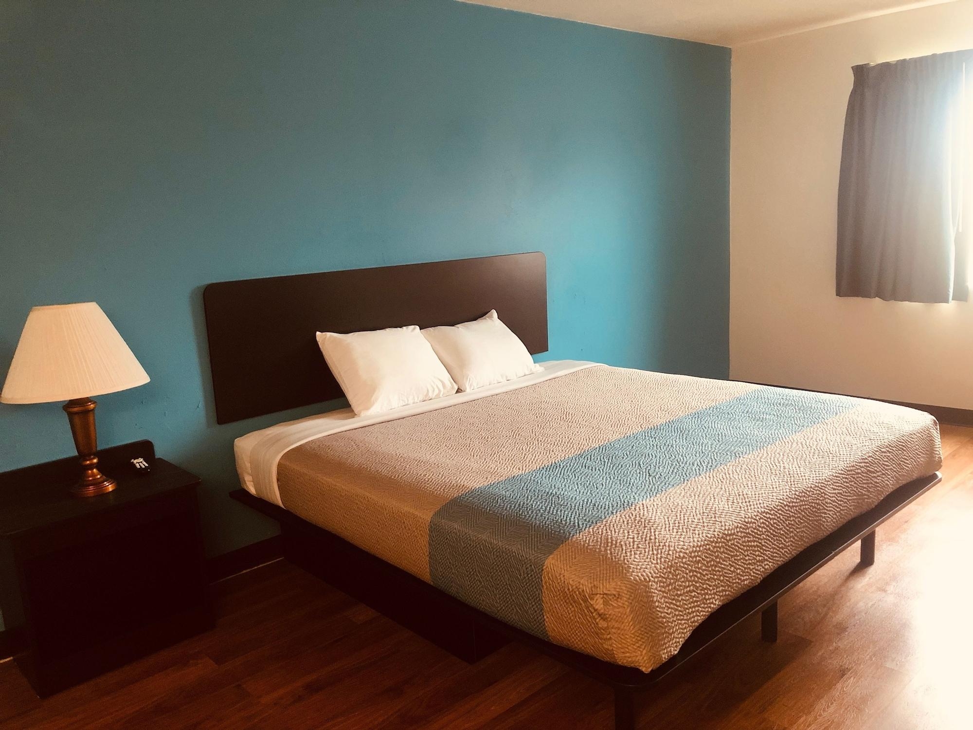 Troy Inn And Suites