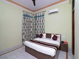OYO 12774 Akash Residency