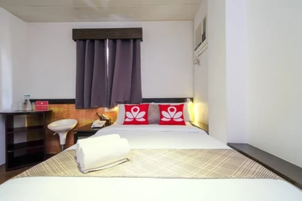 Zen Rooms Blue Dawn Station 3