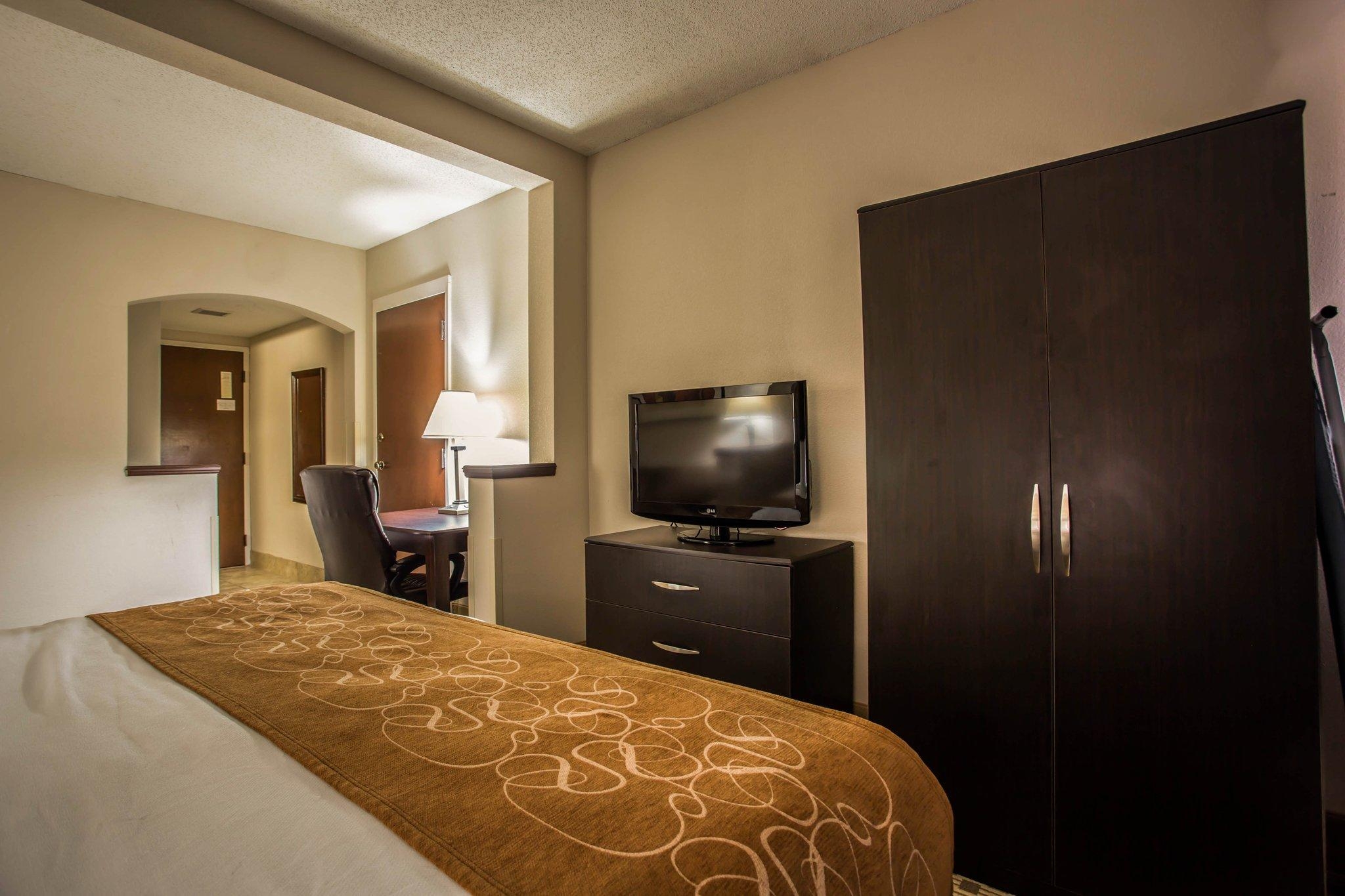 Comfort Suites Raleigh